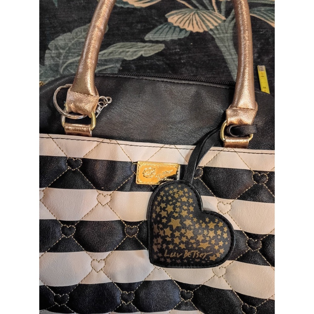 Betsey Johnson Black White Striped Heart Quilted Satchel Purse Bag - Picture 5 of 9